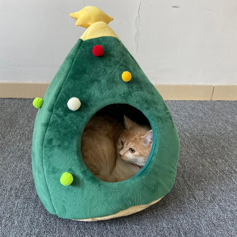 Christmas Tree Shaped Cat Bed - Cozy Winter Cave for Cats and Small Dogs, Festive Holiday Accessory